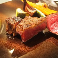 神戸牛炉釜炭焼ステーキ IDEA 銀座 - 神戸牛ヒレとサーロイン・・。