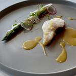 forty three - サフランの香りと八角、アスパラの炙り