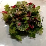 ビストロ　アギャット - 熊本県産炙り馬肉の入った有機野菜サラダ