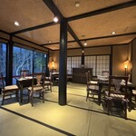 グリーンヒルズ草庵 - レストラン内