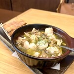 気楽酒場 若泉庵 - 海鮮たっぷりアヒージョ！