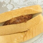 手づくりのデリとパン カフェココナ - はみ出る大きさ！