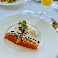 パノラミックレストラン ル・ノルマンディ - サーモンのミキュイ　お味が複雑でとてもおいしかった