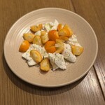 Pizzeria NeNe - 金柑と水牛モッツァレラ