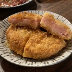 鶏酒場 大阪梅田 アイボリー - ミルフィーユ仕立てのハムカツ