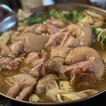 鶏酒場 大阪梅田 アイボリー - 時間が経つほど濃厚な白湯に