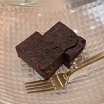 五月四日 - ガトーショコラ　¥680