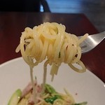 アール スタイル - もっちりした生パスタに爽やかな塩レモンソースがからんで美味しいです