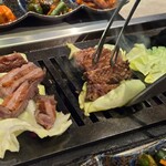 りきちゃん - タン焼き上がり、キャベツのせ