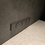 りきちゃん - テーブルには電源あり