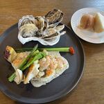 ステーキ・洋食のTANTO屋 - 鯛と魚介のポワレ（坊勢の牡蛎付）2025.3