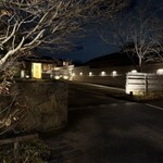 うなぎ屋 廣川 - お店の外観、駐車場完備