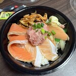 魚丼 - 