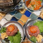 ホルモン長岡 - ローストビーフユッケ