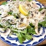 nico+ - マッシュルームとルッコラのサラダ