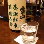 焼酎&梅酒バー 中吉 - 宝山 紅東（650円）