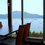 miya - 窓を開け自然の風を入れながらも夏はクーラーを入れている贅沢な空間