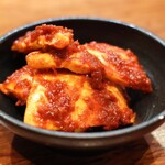 炭火焼ホルモン ぐう - ■ぐう名物　浅漬けキムチ
 →絶品！ここでしか食べれません