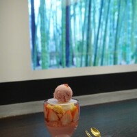 エヴァム・エヴァ・ヤマナシ・アジ - 