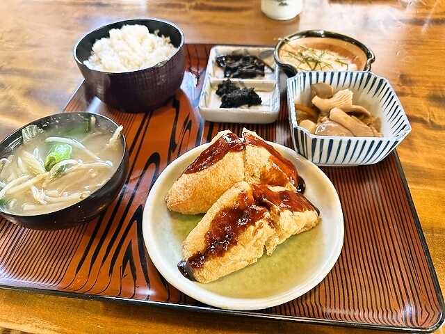 三春茶屋（みはるぢゃや） - 三春（郷土料理）の写真