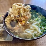 ゆう助うどん - 出汁が濃厚でコクがあってとても美味しい