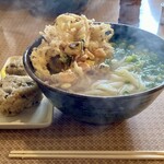ゆう助うどん - 「野菜かきあげうどん」　ボリュームあります
