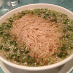 北京遊膳 - 【13年8月】〆はお約束のコーメン。アッサリと優しい食感が特徴。