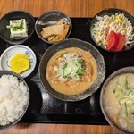 葵食堂 - 料理写真:ホルモン煮込み定食1,000円