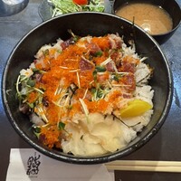 黒尊 - 特選・海鮮バラちらし（ご飯大盛り）