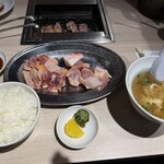 ドライブイン鳥 佐賀店 - 定食のセット