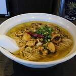 弘明寺丿貫 - ムール貝のアヒージョソバ