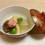 かず味家 - 煮物：牛タン炊き合わせ