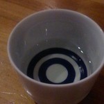 唐木屋 - ぐい呑みではなくて、湯飲み茶わんほどの利き酒杯