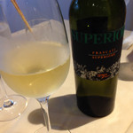 アルティスタ， - 白