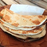 Muthu's Curry - Naan Basket