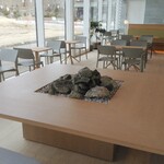 丸や - 店内