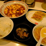 餃子の王将 - 料理写真:ご飯全景