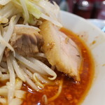 ラーメン二郎 - 豚の厚み