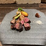 鉄板ビストロ ラフ+たす - 噛むと凝縮した旨みが溢れて最高　野菜も相変わらずいい仕事