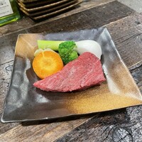 鉄板ビストロ ラフ+たす - いちぼ　