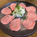 炭火焼肉 やまもと - 