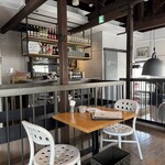 アダッキオ - 2階内観