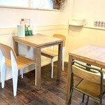 創作スパイス料理 Petti - 内観