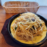 そらいろのたね - 料理写真:タイ風スパゲティ「Wave」～☆