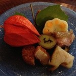 妙見石原荘 食菜石蔵 - 鱧寿司・鬼灯釜(玉蜀黍と枝豆の揚げ物)・帆立唐墨焼・花蓮根・薩摩鴨・丸十レモン煮・鮑