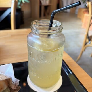 フライング ソーサー コーヒー ハウス_1