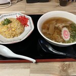 みゆき食堂 - 料理写真:お昼Ｂ　チャーハン＋半ラーメン（900円込）