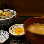 漁亭浜や - 生しらす丼（￥1200）