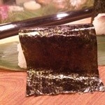 丸萬寿司 - 〆鯖押寿司 海苔で巻いて戴きます