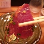 丸萬寿司 - 鰹 リフト